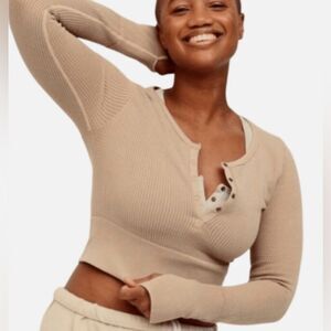 Aerie Offline Main Squeeze Waffle Crop Henley Tan Large NWT